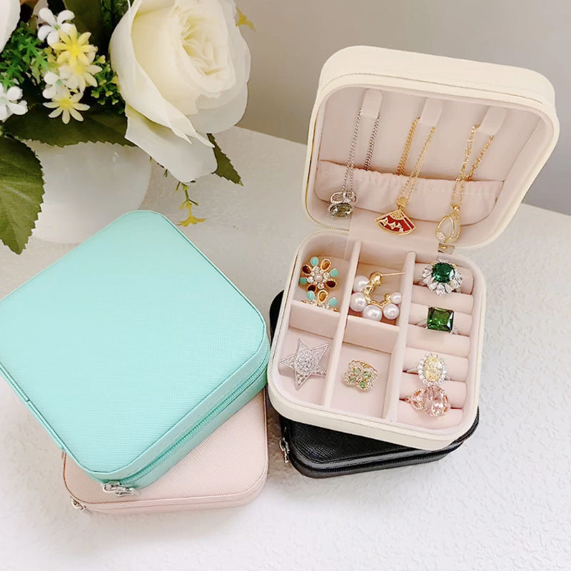 Boîte à bijoux de voyage – Organisateur élégant pour bagues, boucles d’oreilles et bracelets